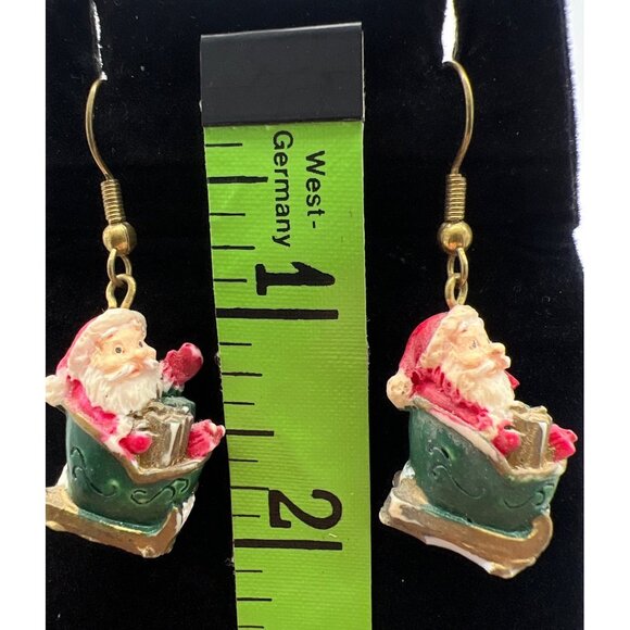 Vintage Christmas Santa Sleigh Dangle Earrings Festive Holiday Jewelry - Picture 5 of 6